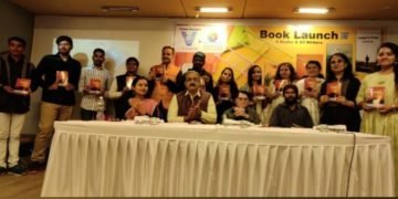 एक और शाम अहमदाबादियों के लिए साहित्य के नशे से भरपूर रही