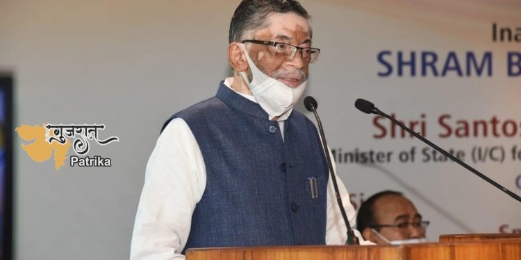केन्द्र सरकार की सलाह के अनुरूप भवन एवं अन्य निर्माण श्रमिक उपकर