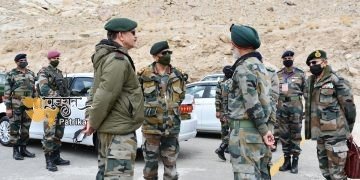 भारतीय सेना थल सेना अध्यक्ष ने लद्दाख का दौरा किया