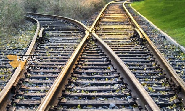 हमसफर रेक्स का इस्तेमाल करके 19 जोड़ी क्लोन ट्रेनें, जनशताब्दी एक्सप्रेस की रेक्स के साथ 1 जोड़ी क्लोन ट्रेन चलेगी