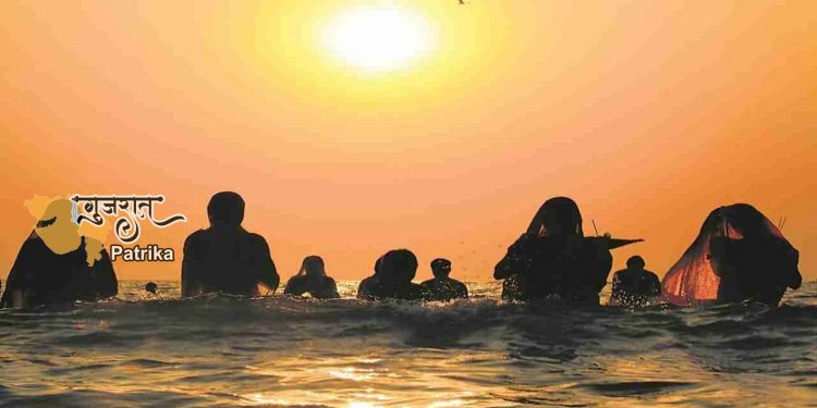 केंद्रीय सूचना प्रौद्योगिकी और संचार मंत्री श्री रविशंकर प्रसाद ने “छठ पूजा पर मेरा टिकट” जारी किया
