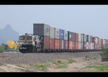दुनिया की पहली डबल स्टैक लॉन्ग होल कंटेनर ट्रेन को हरी झंडी देने वाले PM ! 