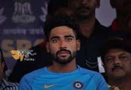 भारतीय क्रिकेटर सिराज ने ऑस्ट्रेलिया से लौटने से पहले अपने पिता की कब्र पर दी श्रद्धांजलि