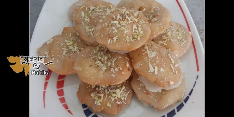 घर पर मठरी बनाना सीखें ! रेसिपी जानें !