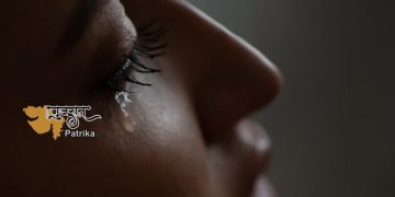झुकी झुकी सी नज़र बेक़रार है कि नहीं