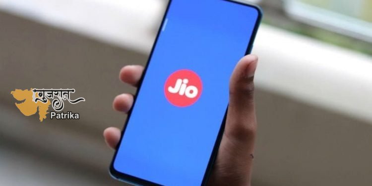 जियो की आक्रामक रणनीति से कम कीमत के स्मार्टफोन लॉन्च करने वाले ग्राहकों की संख्या बढ़ेगी