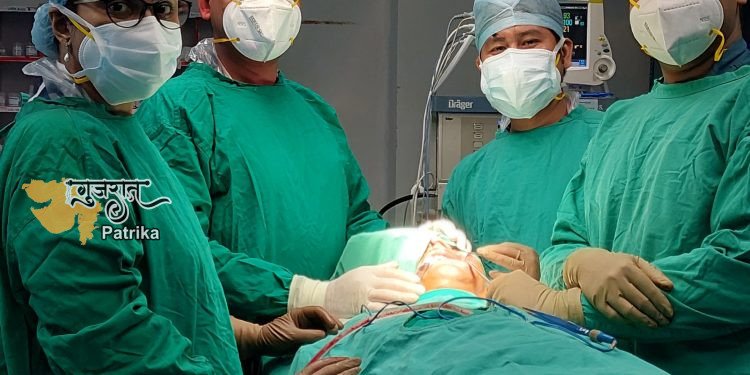 एयर गन की गोली से घायल त्रिपुरा के एक मरीज़ पर मेडिका हॉस्पिटल में सफलतापूर्वक सर्जरी की गई