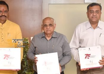 मुख्यमंत्री श्री भूपेंद्र पटेल ने महिला स्टार्टअप की कहानियों का वर्णन करने वाली कॉफी टेबल बुक का विमोचन किया