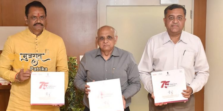 मुख्यमंत्री श्री भूपेंद्र पटेल ने महिला स्टार्टअप की कहानियों का वर्णन करने वाली कॉफी टेबल बुक का विमोचन किया