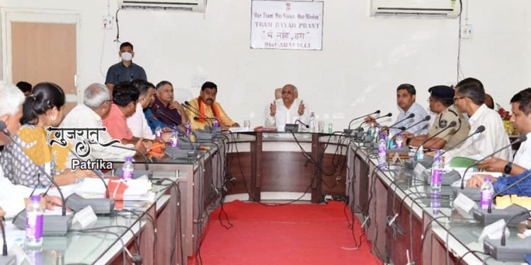 मुख्यमंत्री श्री भूपेन्द्र पटेल ने अरावली जिले के विकास कार्यों की समीक्षा की