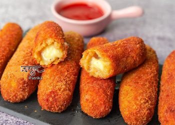 बच्चों के लिए घर का बना कुरकुरे आलू पनीर की छड़ें