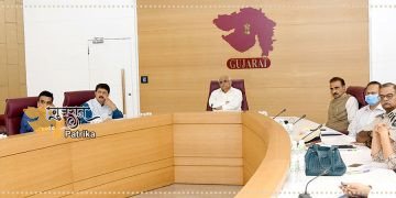 प्रदेश में भारी बारिश की संभावना के बाद मुख्यमंत्री श्री भूपेन्द्र पटेल की अध्यक्षता में एक उच्च स्तरीय समीक्षा बैठक की गयी