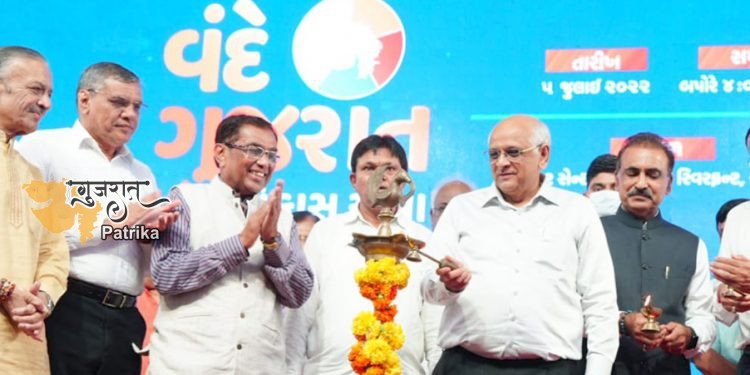 गुजरात ने साबित कर दिया है कि 60 साल के विकास और 40 साल की आस्था एक दूसरे के पर्याय बन गए हैं: सीएम