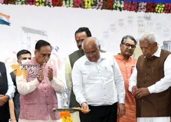 मुख्यमंत्री राजकोट के “आनंद बेहो” में जनता के लिए ‘अमृत लोक मेला’ का उद्घाटन करते हुए