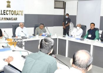 मुख्यमंत्री ने जामनगर जिले के पदाधिकारियों एवं उच्चाधिकारियों के साथ बैठक कर ढेलेदार चर्म रोगों की स्थिति की समीक्षा की
