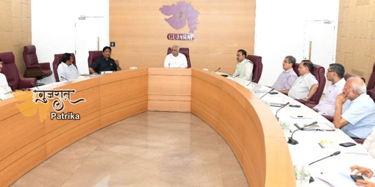 मुख्यमंत्री श्री भूपेन्द्र पटेल ने राज्य में जल निकायों की वर्तमान स्थिति की व्यापक समीक्षा के लिए एक उच्च स्तरीय बैठक की।