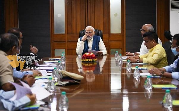 प्रधानमंत्री ने मोरबी में स्थिति की समीक्षा के लिए उच्च स्तरीय बैठक की अध्यक्षता की