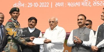 मुख्यमंत्री द्वारा पंचायत सेवा के 12 संवर्गों में 5700 नवनियुक्त युवा अभ्यर्थियों को नियुक्ति पत्र प्रदान किए गए।