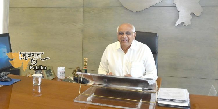 मुख्यमंत्री ने लगातार दूसरी बार कार्यभार संभाला है