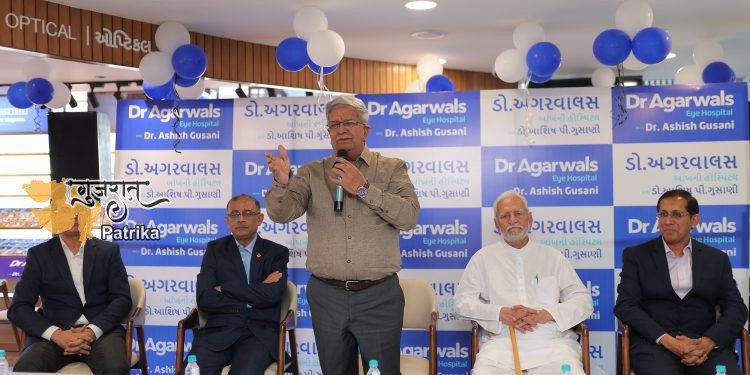 गुजरात के माननीय मंत्री, श्री कनुभाई देसाई ने वापी में डॉ. अगरवाल्स के पहले सुपर स्पेशियलिटी आई हॉस्पिटल का उद्घाटन किया