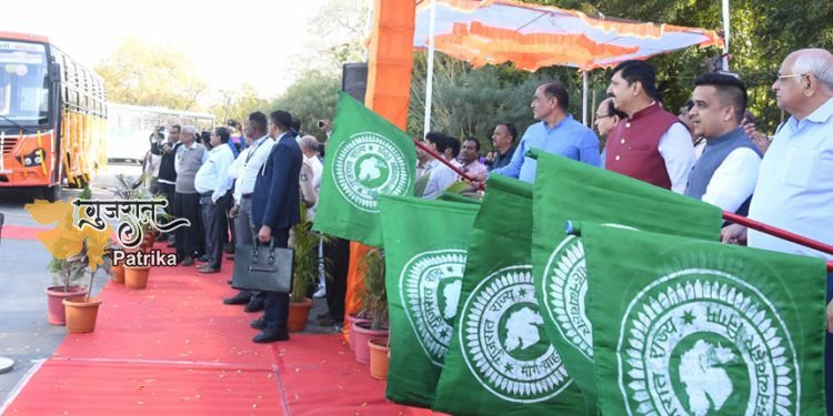 गुजरात एसटी। यात्री सेवा के लिए मुख्यमंत्री श्री भूपेन्द्र पटेल द्वारा 151 नई बसों का शुभारंभ