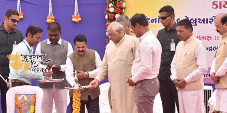 अहवाना सेवाधाम में मुख्यमंत्री की उपस्थिति में आयोजित ‘प्राकृतिक संसाधन प्रबंधन एवं परियोजना समीक्षा’ कार्यक्रम