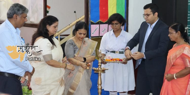 आकाशवाणी, लखनऊ द्वारा आयोजित ‘लोकतंत्र के विविध रंग’ विषयक ‘यूथ कॉन्क्लेव’