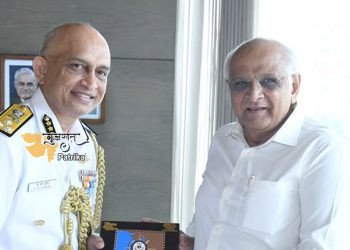 भारतीय तटरक्षक बल के अतिरिक्त महानिदेशक के. आर. सुरेश ने मुख्यमंत्री से मुलाकात की