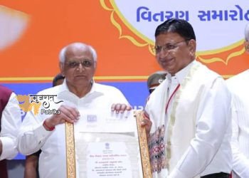 राज्यपाल और मुख्यमंत्री द्वारा 34 शिक्षकों को सर्वश्रेष्ठ शिक्षक राज्य पुरस्कार से सम्मानित किया गया: 11 प्रतिभाशाली बच्चों को भी पुरस्कृत किया गया।