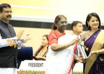 राष्ट्रपति ने शिक्षकों को राष्ट्रीय पुरस्कार प्रदान किए