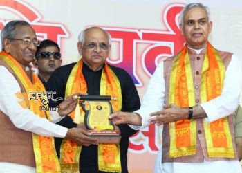 महर्षि दयानंद सरस्वती की 200वीं जयंती समारोह में मुख्यमंत्री की उपस्थिति