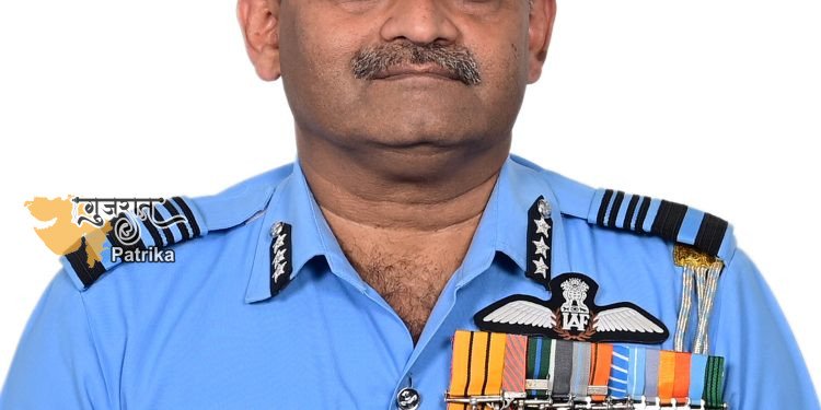 एयर मार्शल मकरंद रानाडे ने वायु सेना मुख्यालय में महानिदेशक (निरीक्षण एवं सुरक्षा) का पदभार संभाला