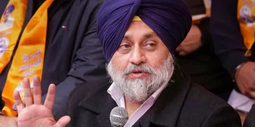 अमृतसर में सुखबीर सिंह बादल पर हमला, बाल-बाल बचे अकाली दल के मुखिया